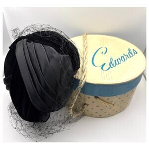 1950s/60s Black Felt Veiled Pillbox Hat with Original Hat Box Vanity Decor